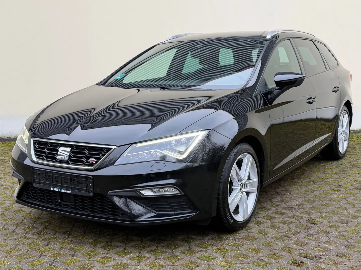 SEAT Leon ST FR | 1 Hand | ACC | Kamera | - 2
