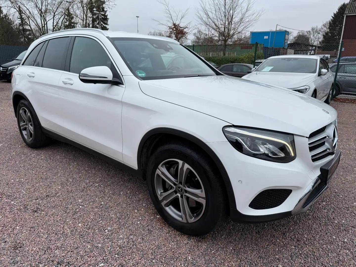 Mercedes-Benz GLC 350 d 4Matic*Luft*Lede*AMG-Line*AHK*HUD*360* Biały - 1