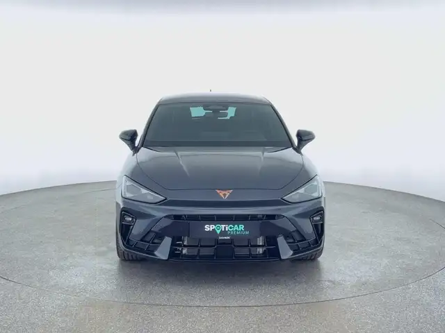 Cupra Leon view 5