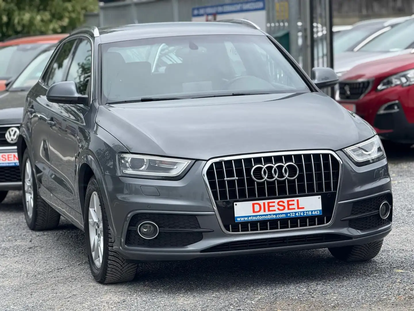 Audi Q3 2.0 TDi Quattro S line *Automatique*Cuir*etc Gris - 1