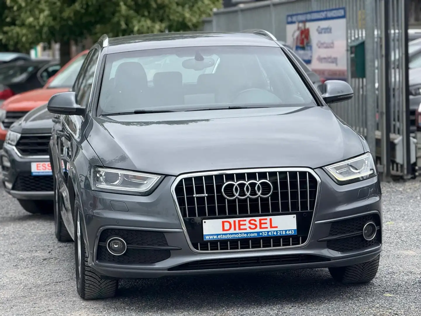 Audi Q3 2.0 TDi Quattro S line *Automatique*Cuir*etc Gris - 2
