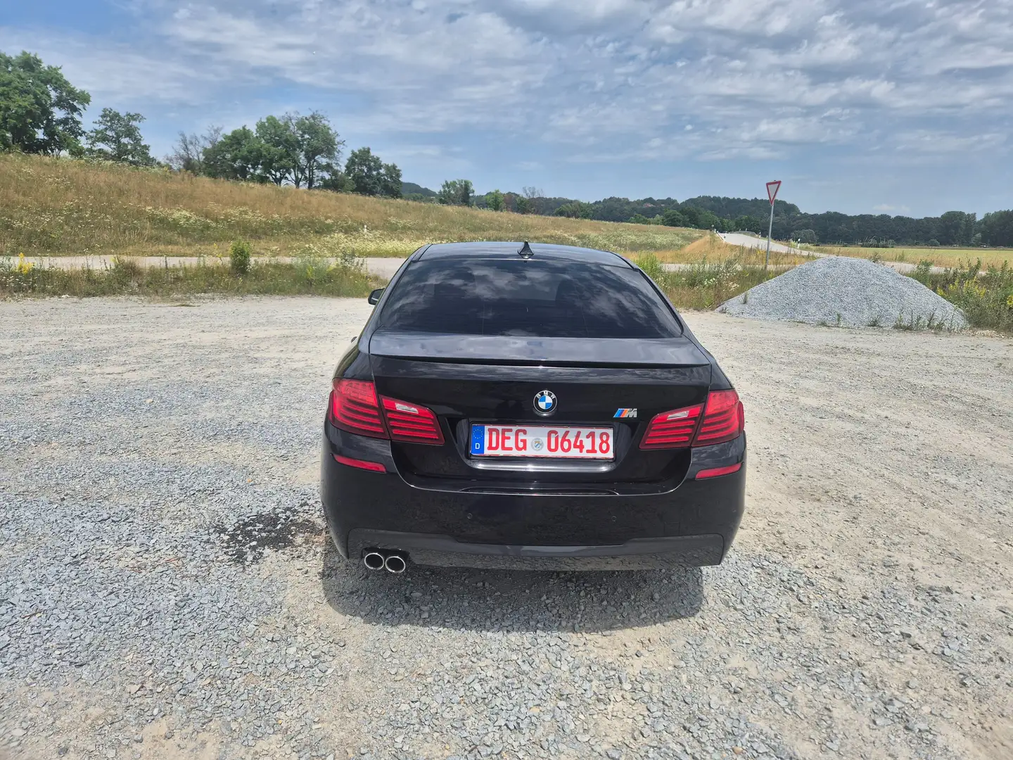 BMW 520 520 DIESEL LUXURY XENON NAVI LEDER M-PAKETOPTIK Schwarz - 2