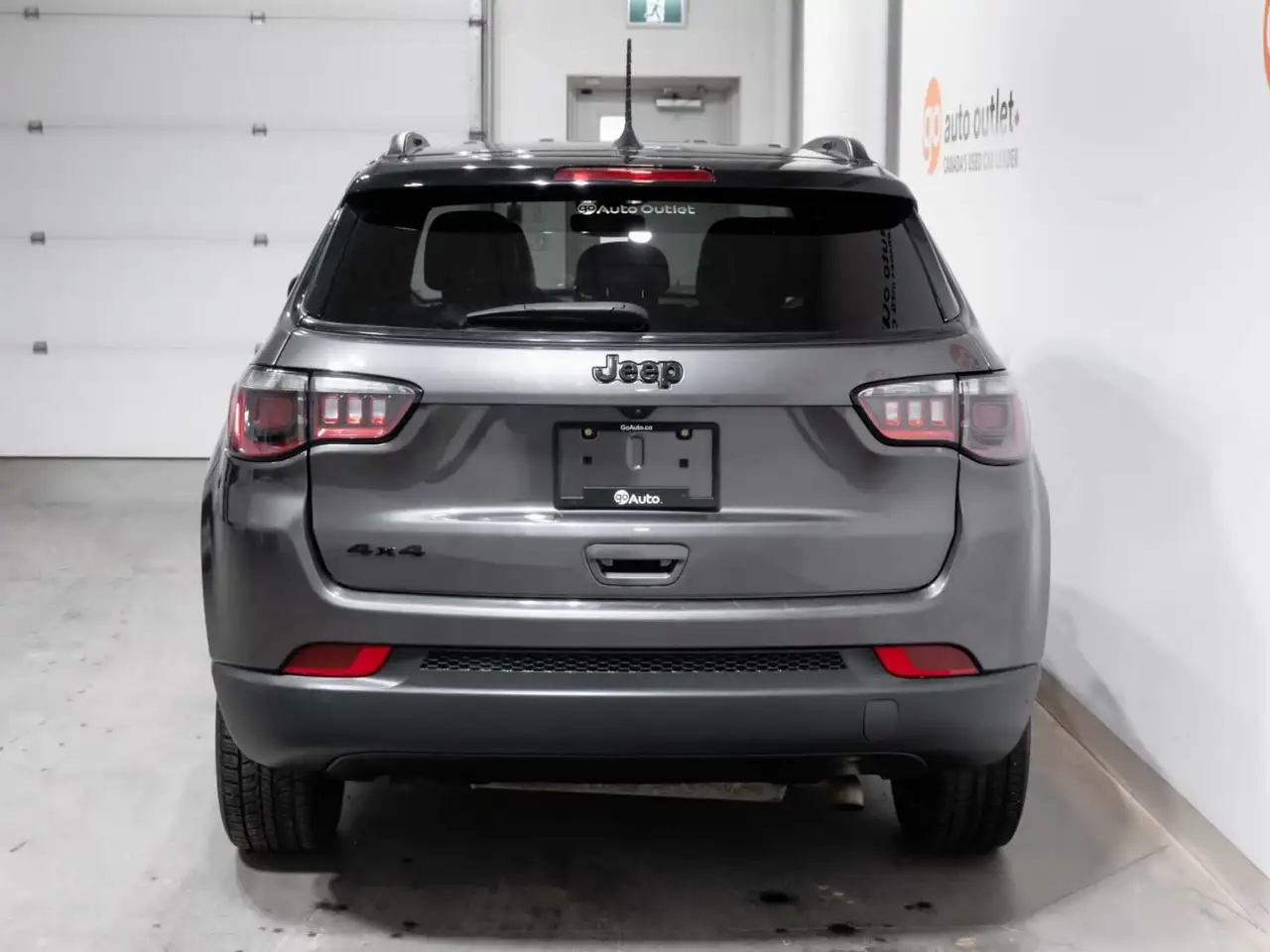 Jeep Compass photo Jeep Compass