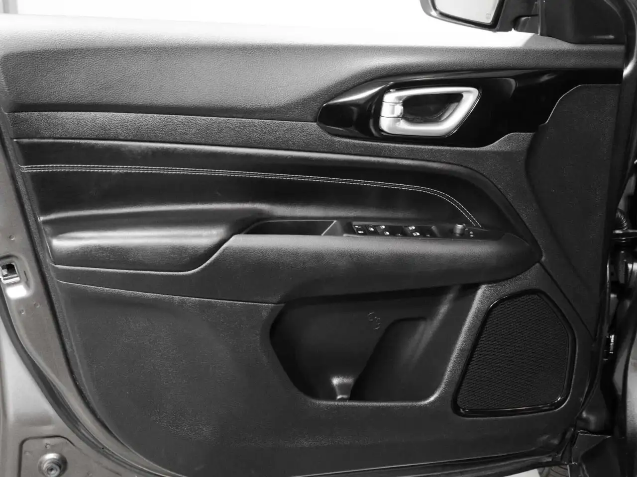 Jeep Compass photo Jeep Compass
