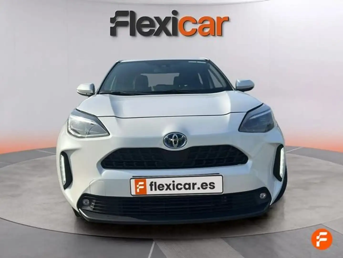 Toyota Yaris Cross 120H Active Tech Blanc - 2