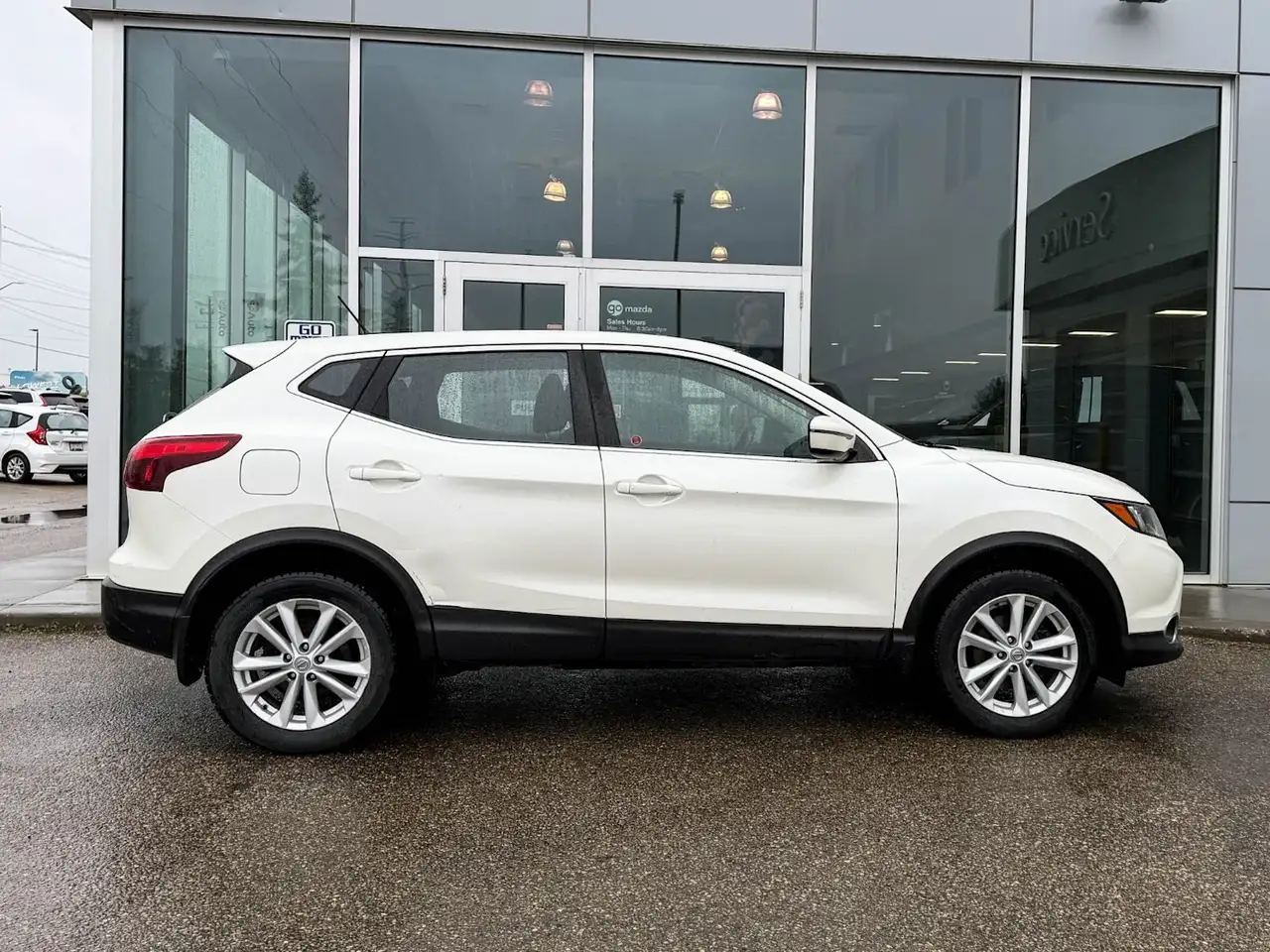 Nissan Qashqai снимка Nissan Qashqai