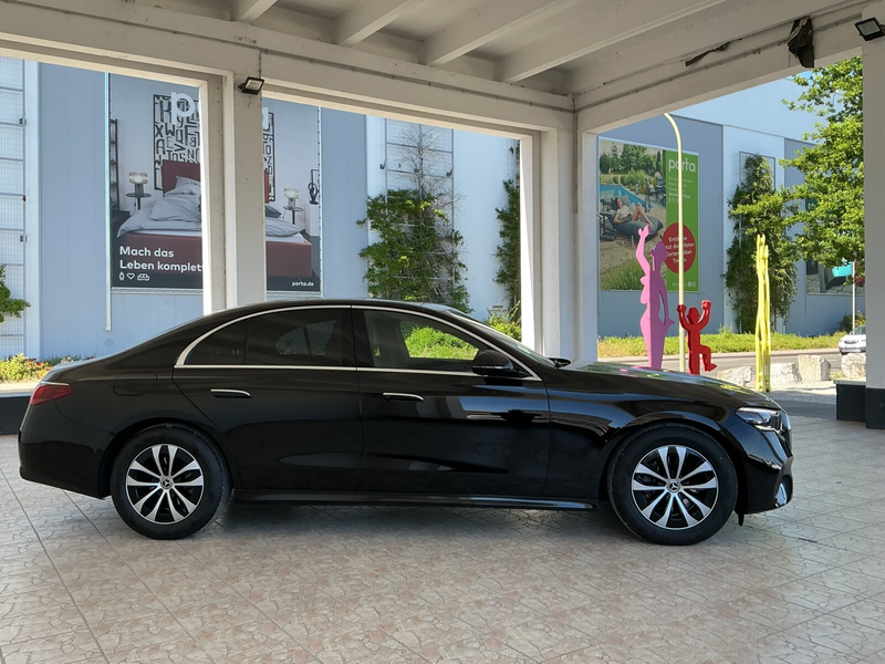Mercedes-Benz E 200 E 200 Avantgarde/Distronic/Kamera/Pano.-Dach Navi — photo 4