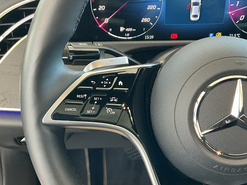 Mercedes-Benz E 200 E 200 Avantgarde/Distronic/Kamera/Pano.-Dach Navi — photo 14