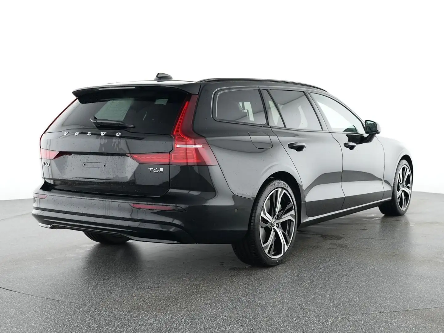 Volvo V60 T6 Plus Dark Recharge Plug-In Hybrid AWD Schwarz - 2