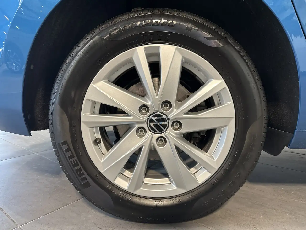 Volkswagen Touran 2.0 TDI DSG IQ-DRIVE NAV+LED+KAM+ACC+VC 3