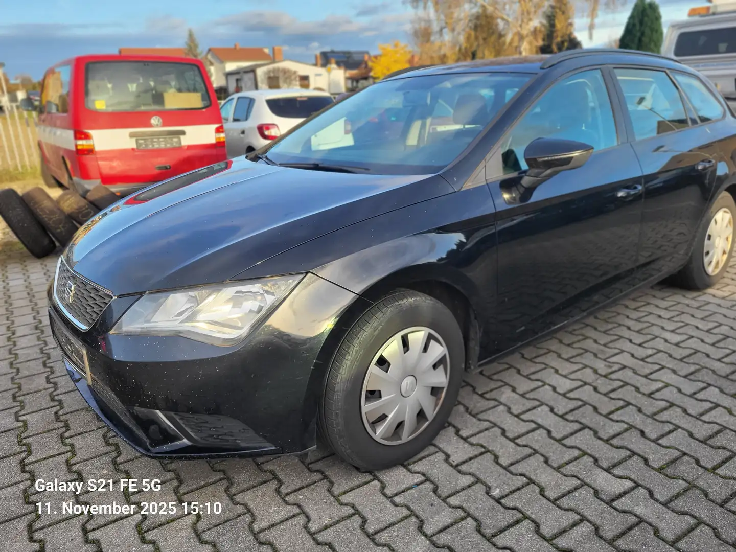 SEAT Leon Reference Schwarz - 2