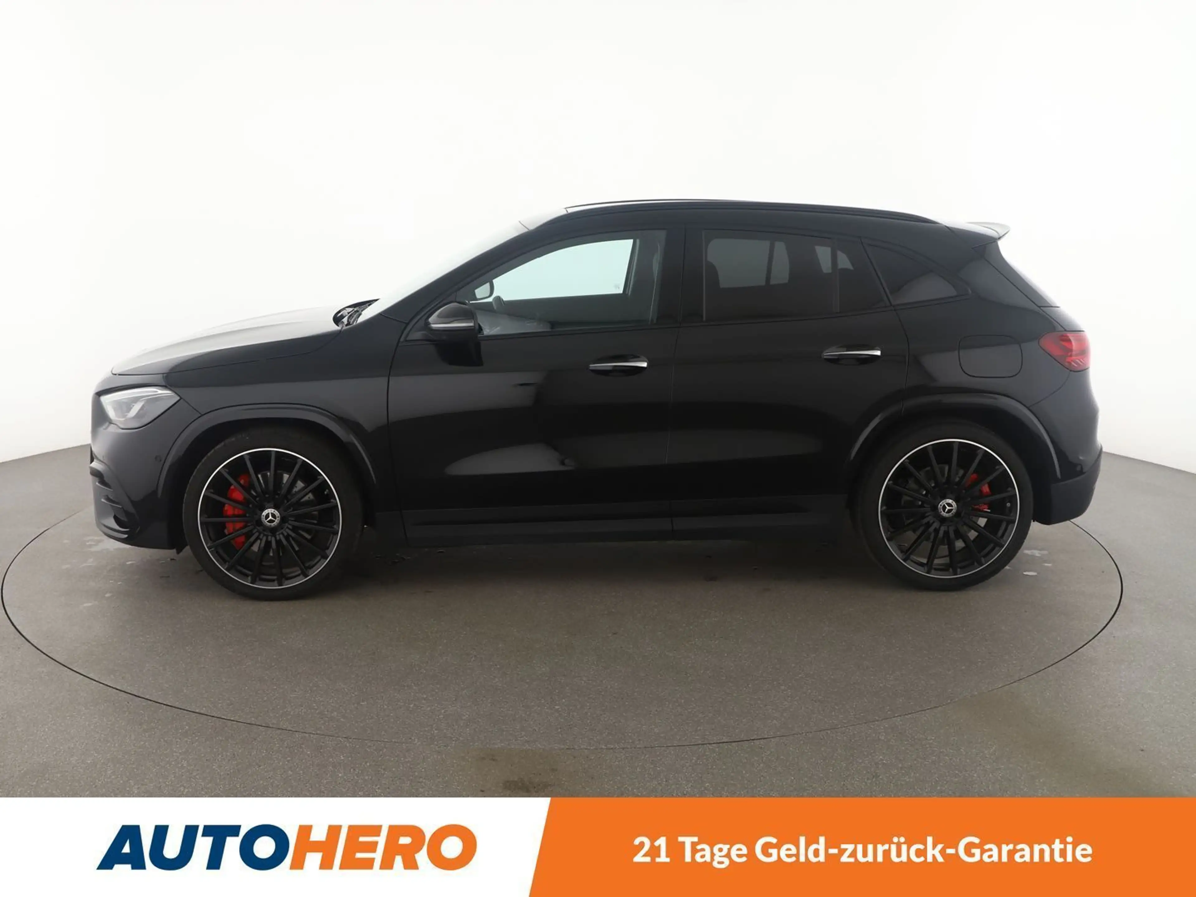 Mercedes-Benz GLA 35 AMG AMG 4Matic Aut.*LED*NAVI*ACC*CAM*PDC*SHZ*AHK*PANO* — photo 3
