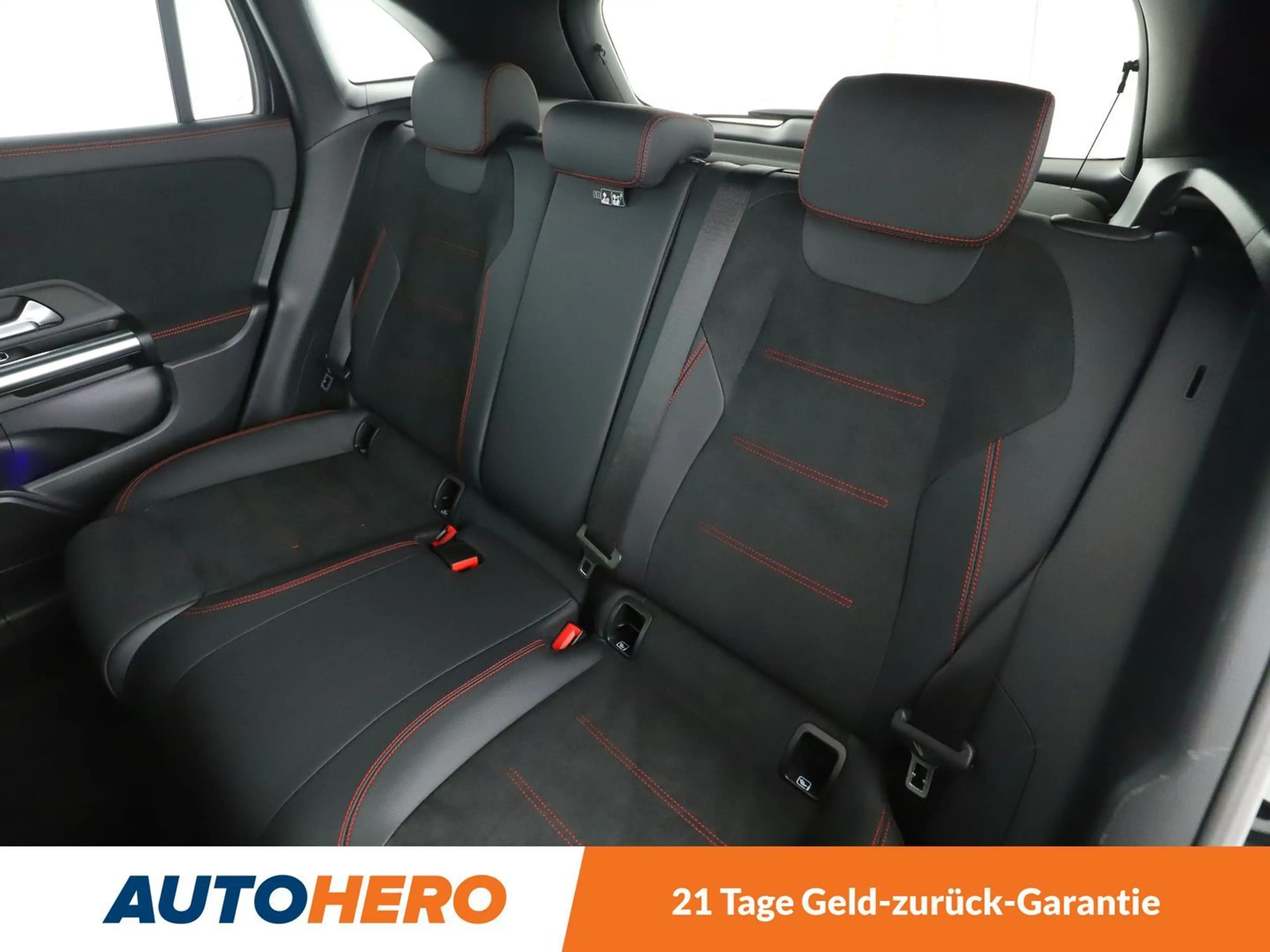 Mercedes-Benz GLA 35 AMG AMG 4Matic Aut.*LED*NAVI*ACC*CAM*PDC*SHZ*AHK*PANO* — photo 14
