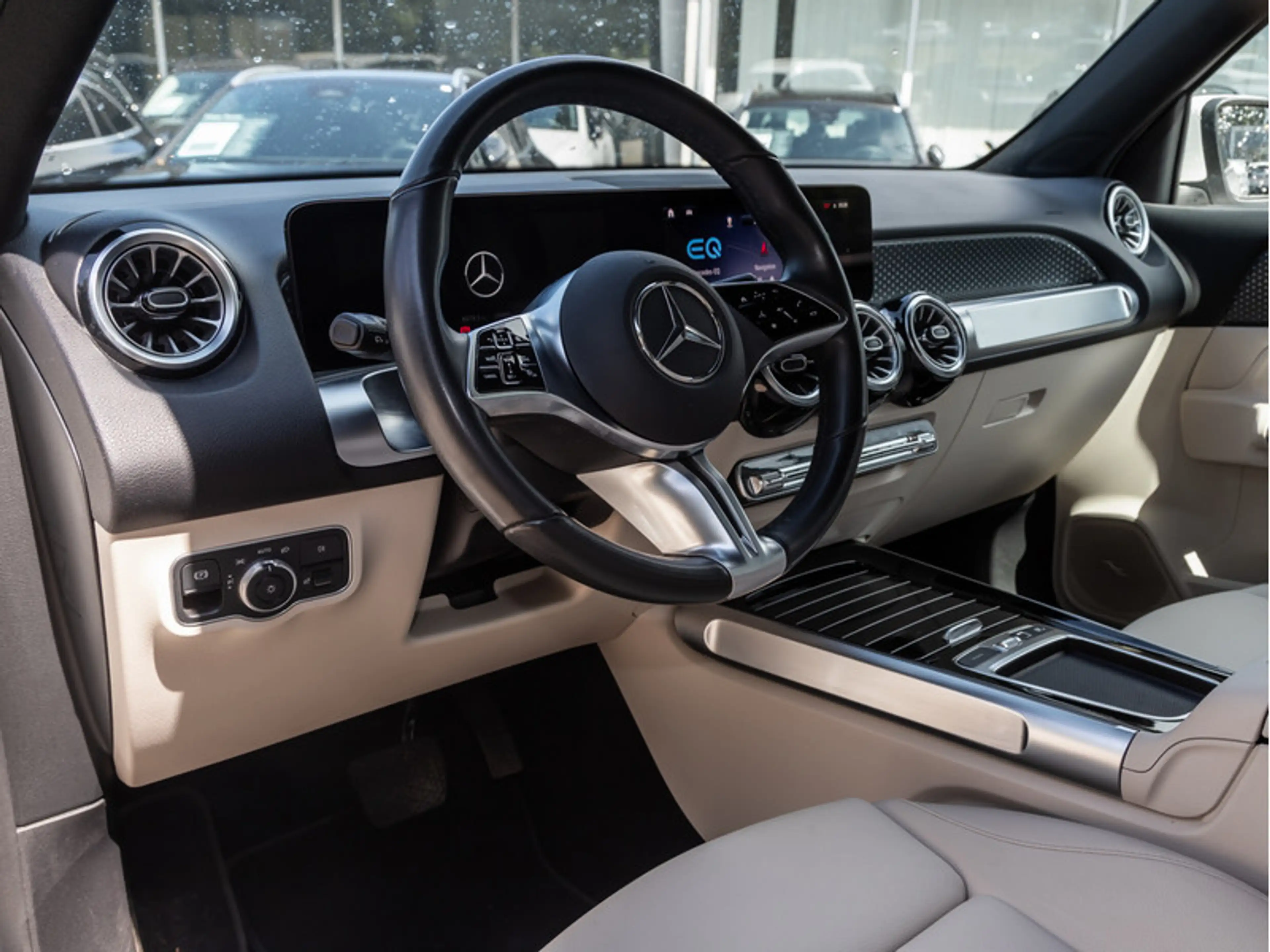 Mercedes-Benz EQB 350 4M Progressive/LED/Cam/AHK/Totw/Beige/18 — photo 12