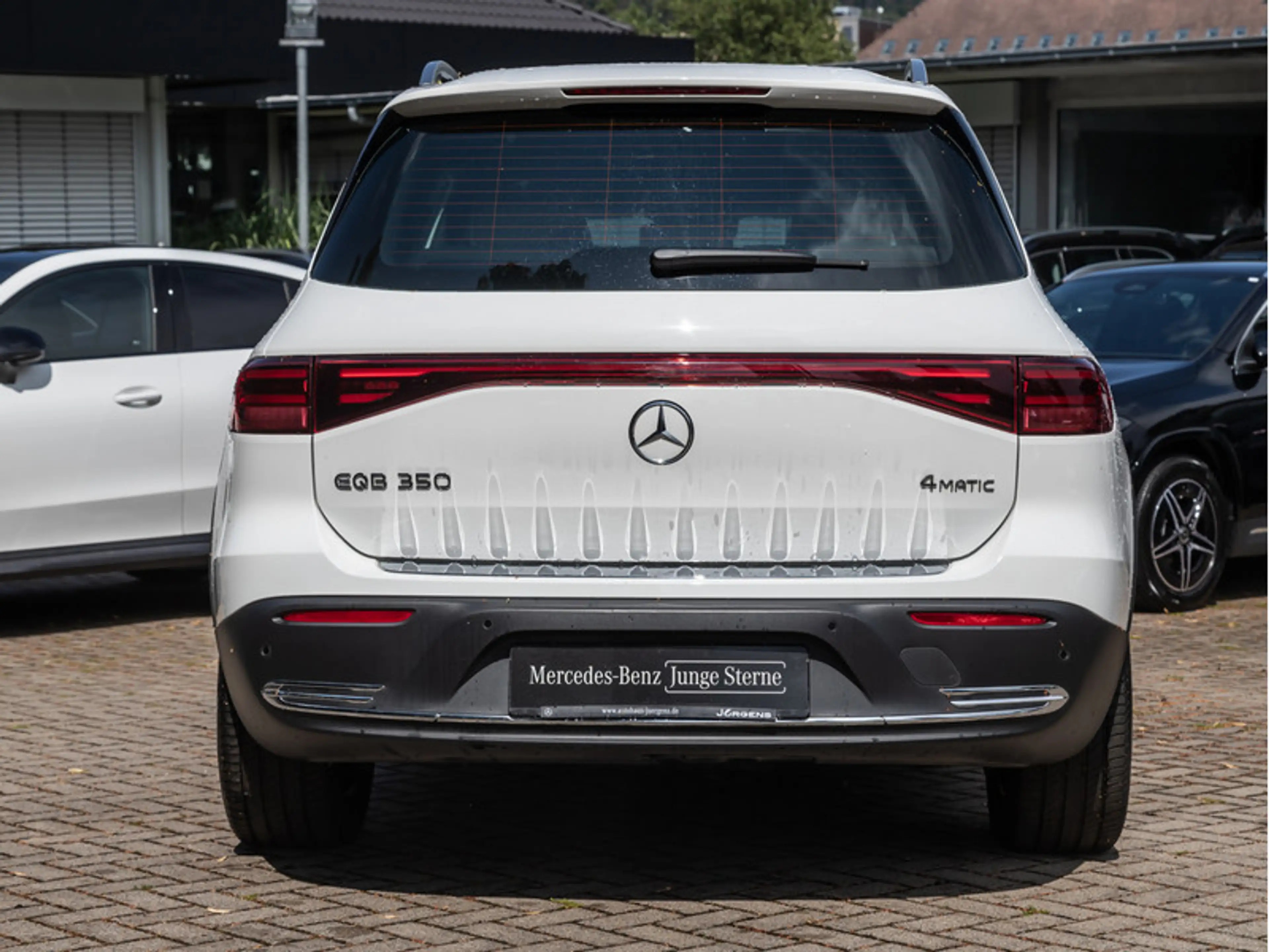 Mercedes-Benz EQB 350 4M Progressive/LED/Cam/AHK/Totw/Beige/18 — photo 5