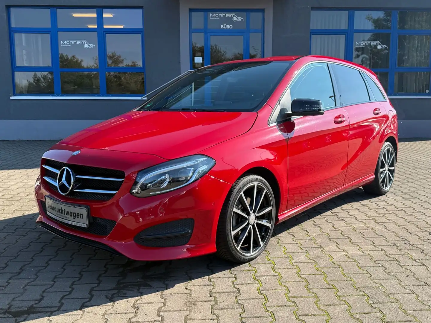 Mercedes-Benz B 180 B -Klasse B 180 Rouge - 1