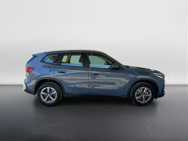 BMW X1 view 3