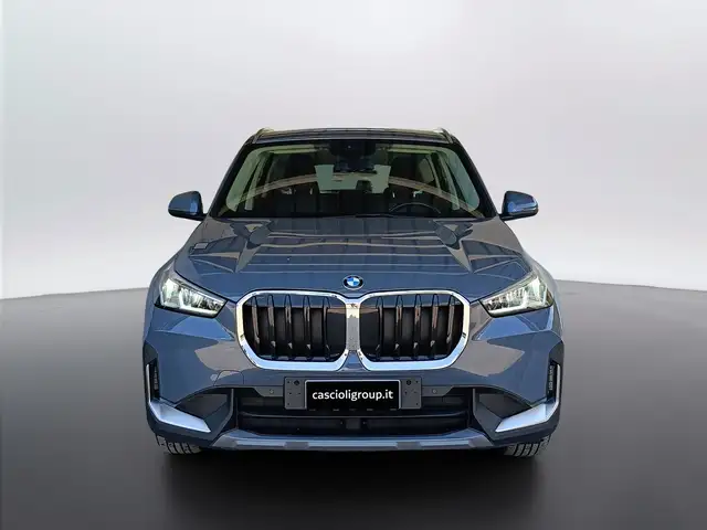 BMW X1 view 2