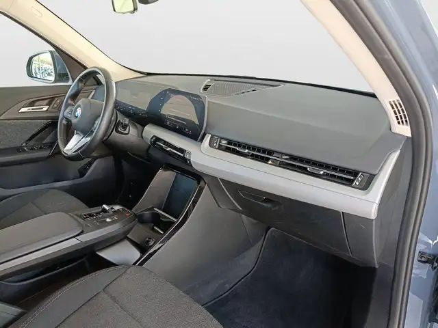 BMW X1 view 10
