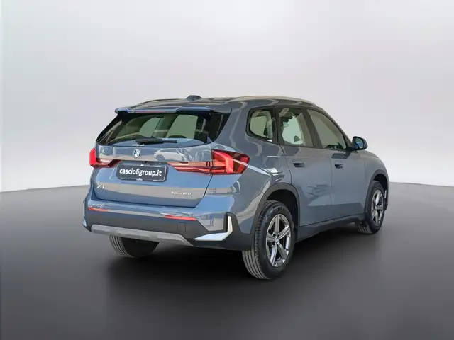 BMW X1 view 5