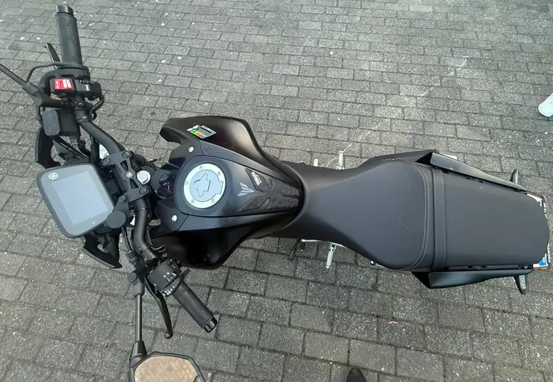 Yamaha MT-125 - foto 3