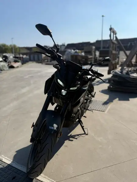 Yamaha MT-125 - foto 4