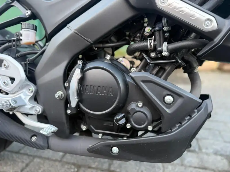 Yamaha MT-125 - foto 8