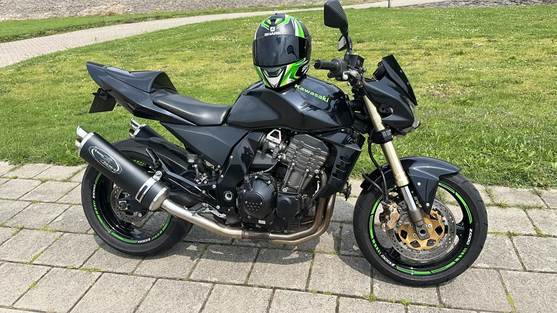 Kawasaki Z 1000 - 1