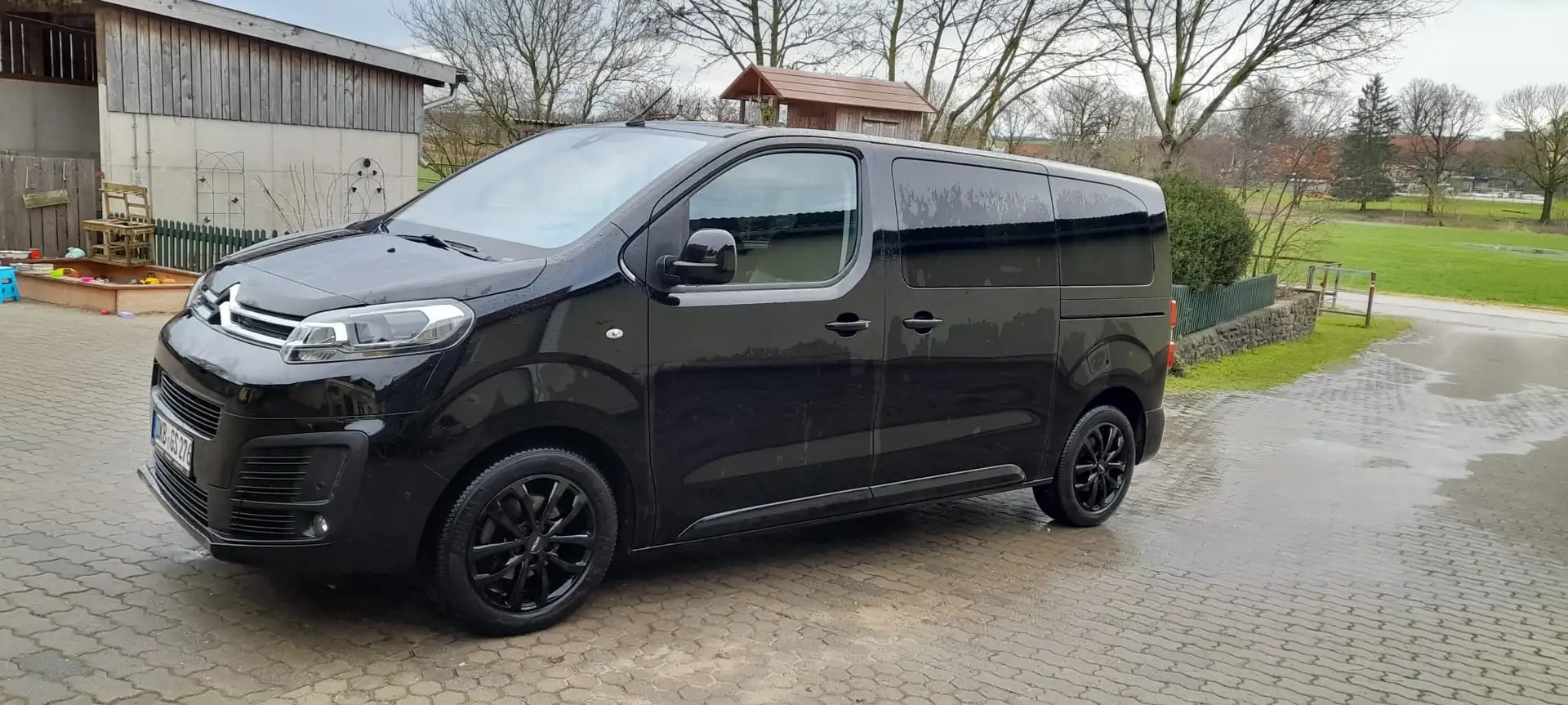 Citroen Spacetourer Spacetourer M 2.0 BlueHDi 180 EAT8 Shine Schwarz - 1