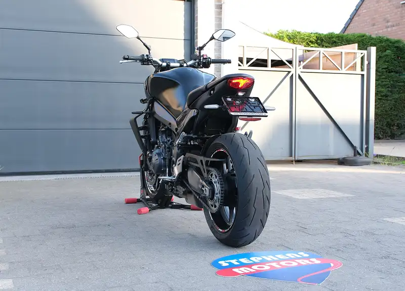 Yamaha MT-09 - foto 8