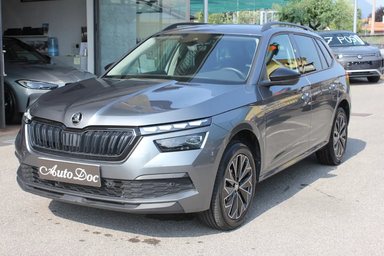 Skoda Kamiq 1.0 TSI 115 CV STYLE SOLO 15.000 KM PRONTA CONSEGN Gris - 1