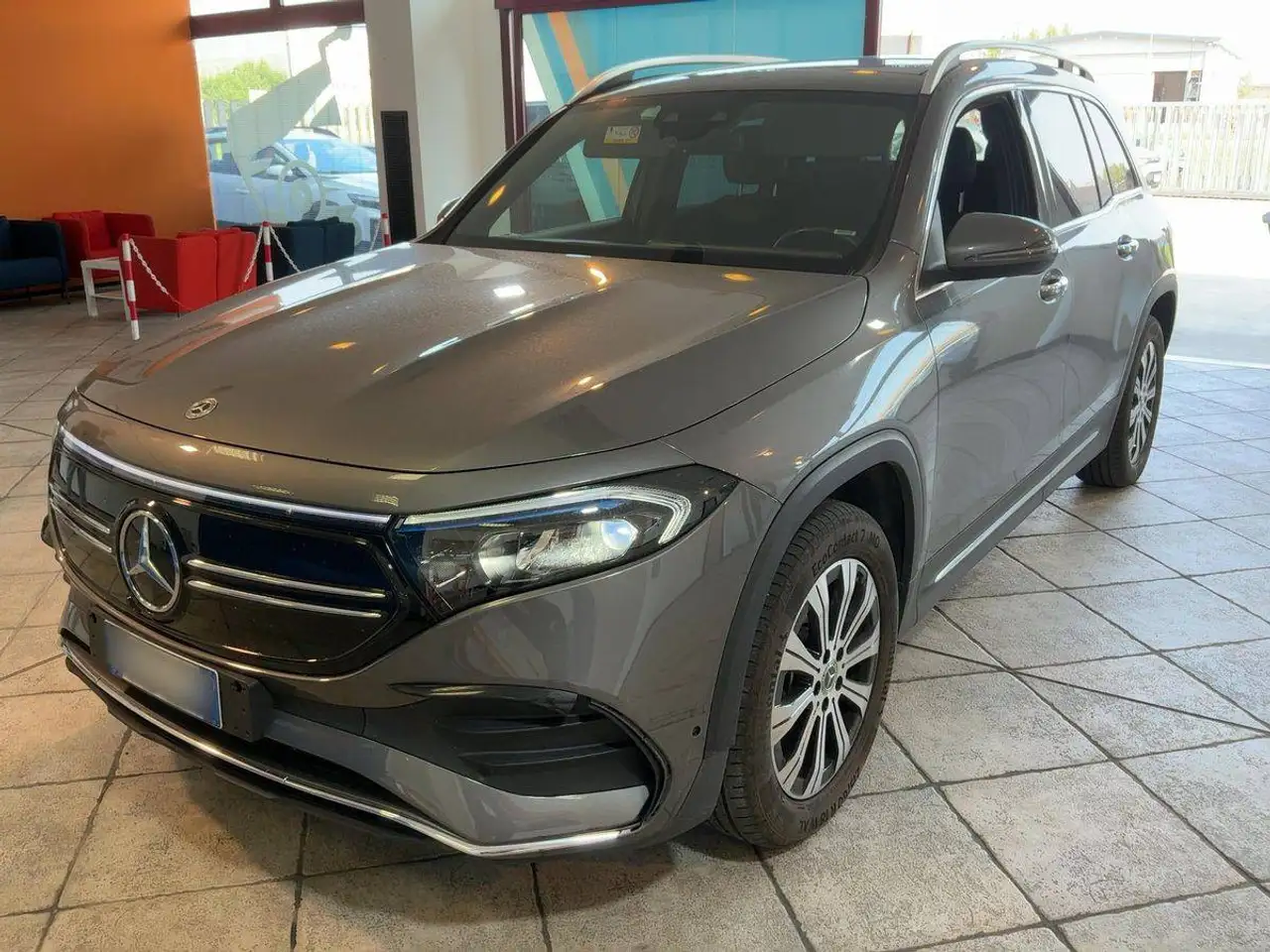 Mercedes-Benz EQB 250
