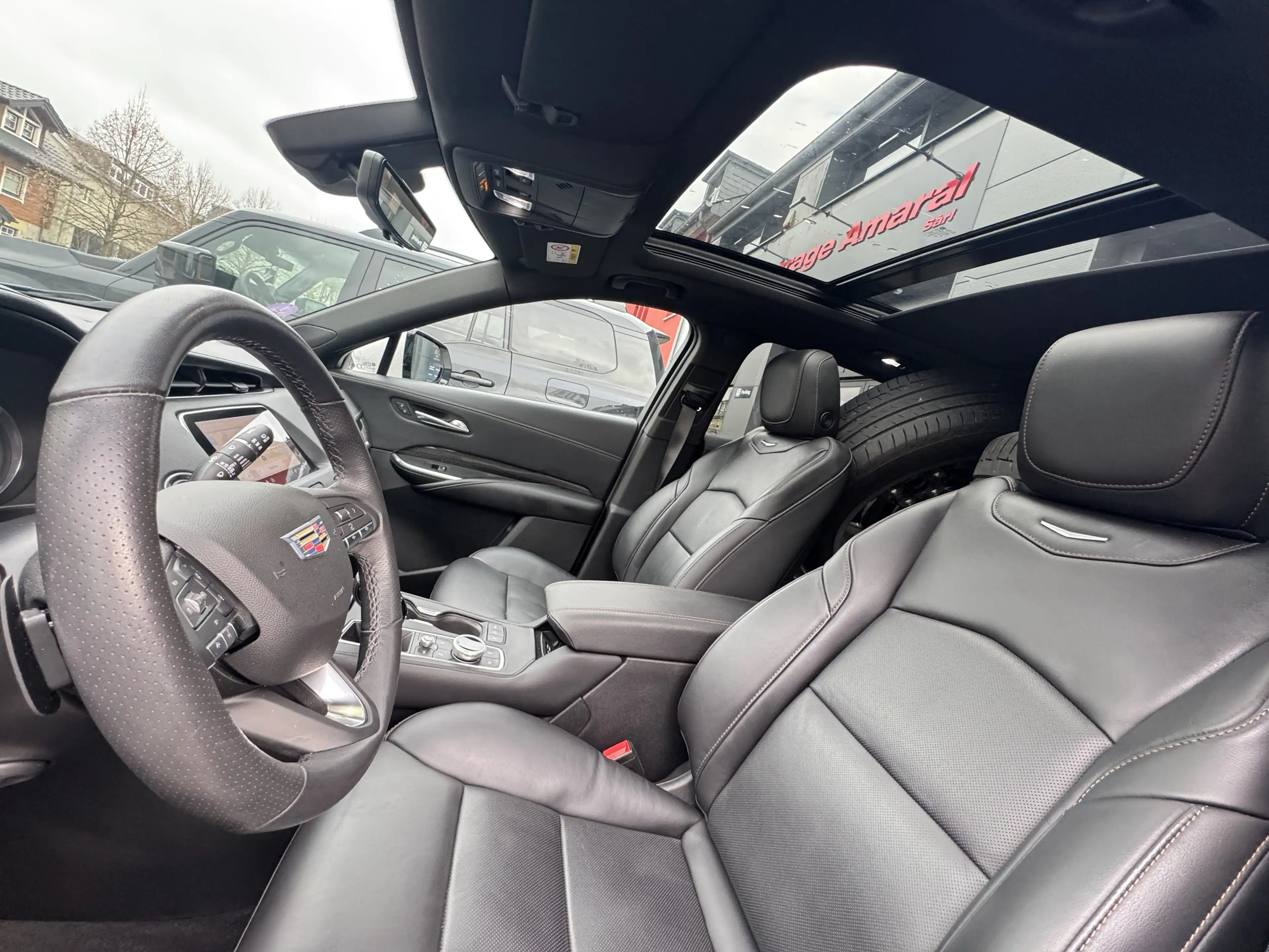 Cadillac XT4 350T AWD — photo 15