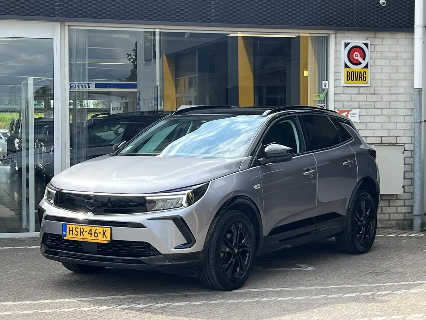 Opel Grandland 1.2 Turbo GS | Rondom zicht camera | Navigatie | C Grijs - 2