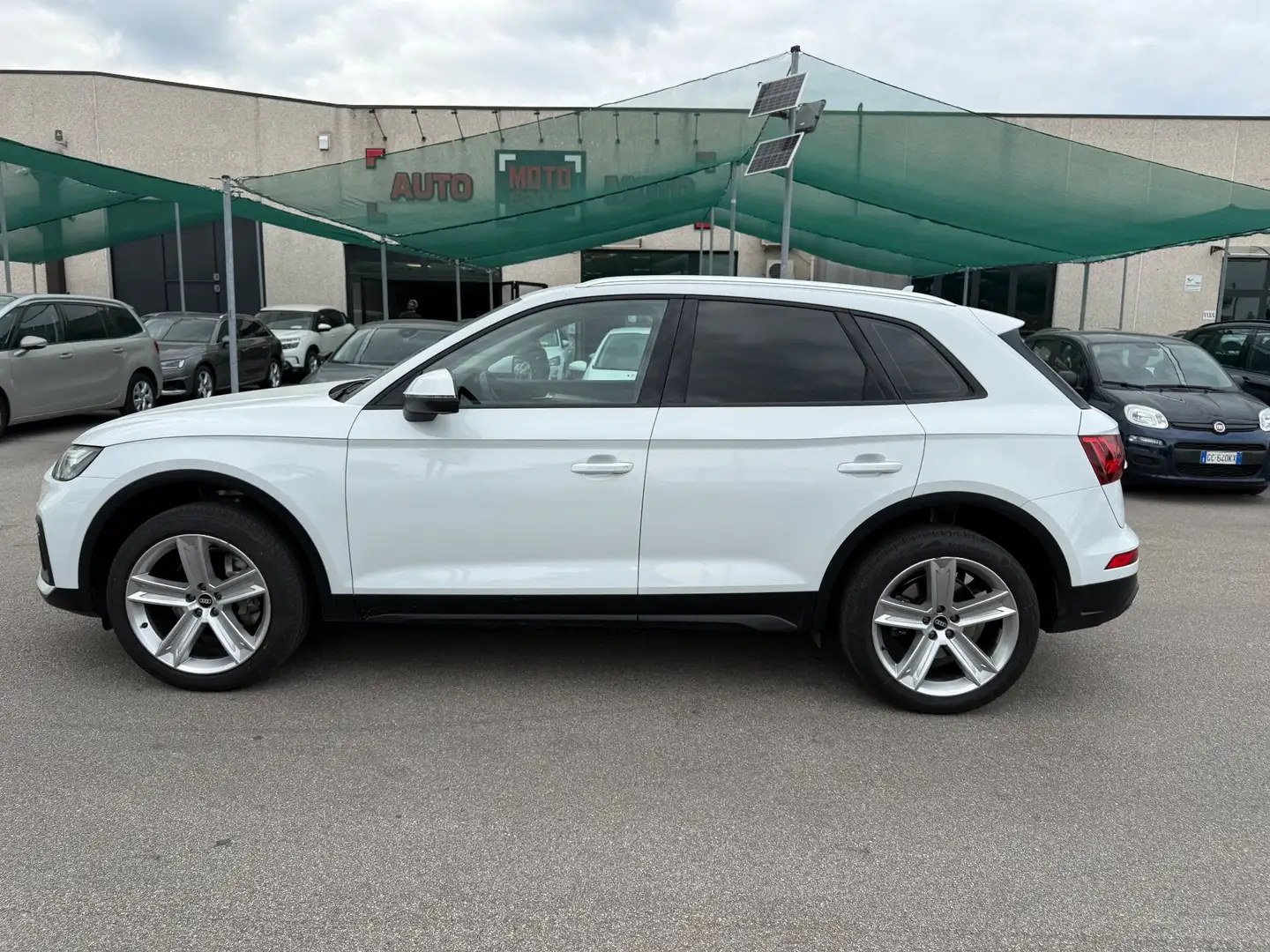 Audi Q5 40 TDI 204 CV quattro S tronic Business Advanced Blanco - 2