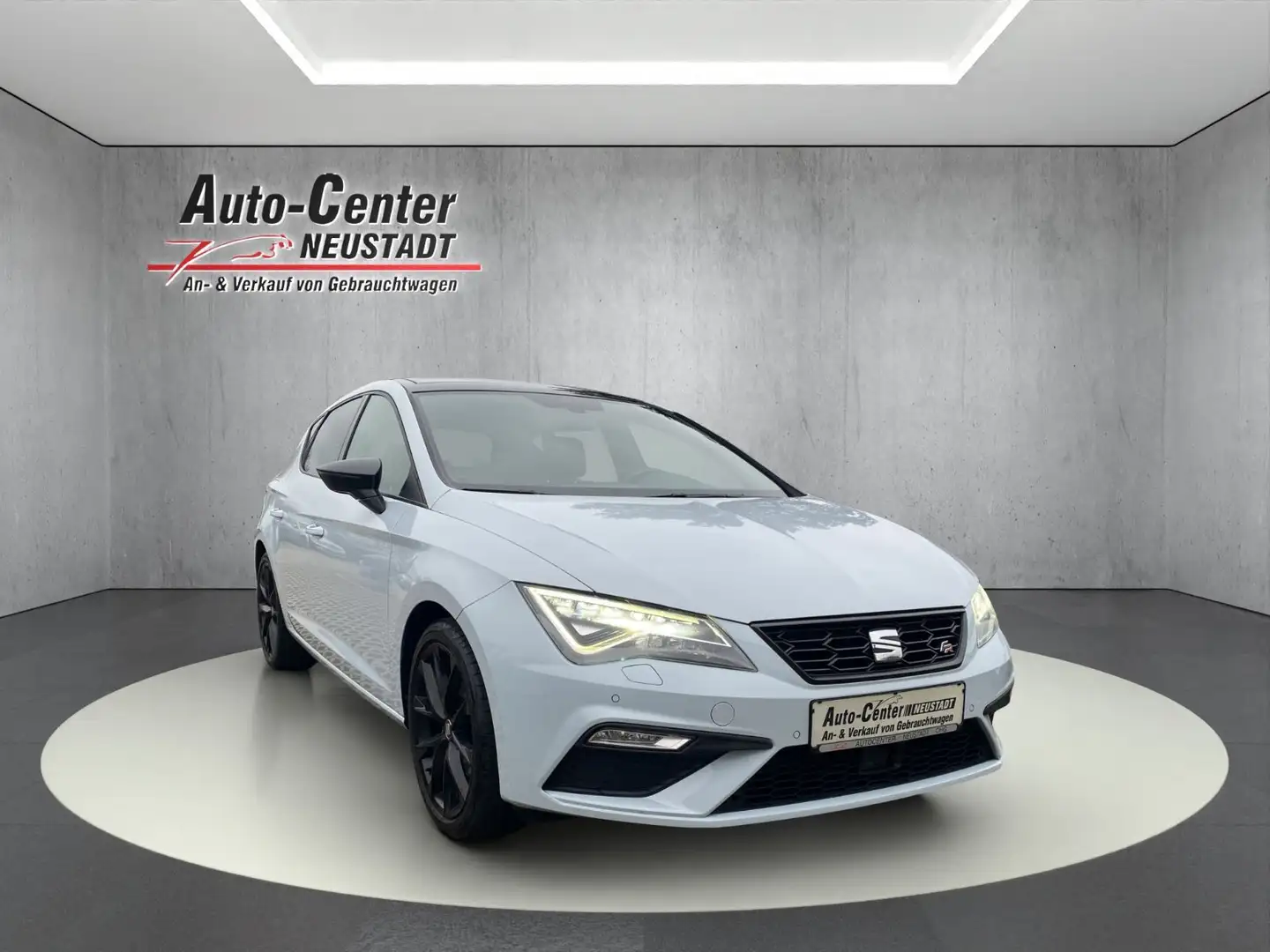 SEAT Leon FR LED/ACC/SCHD/PDC/APPLECARPLAY Grau - 1