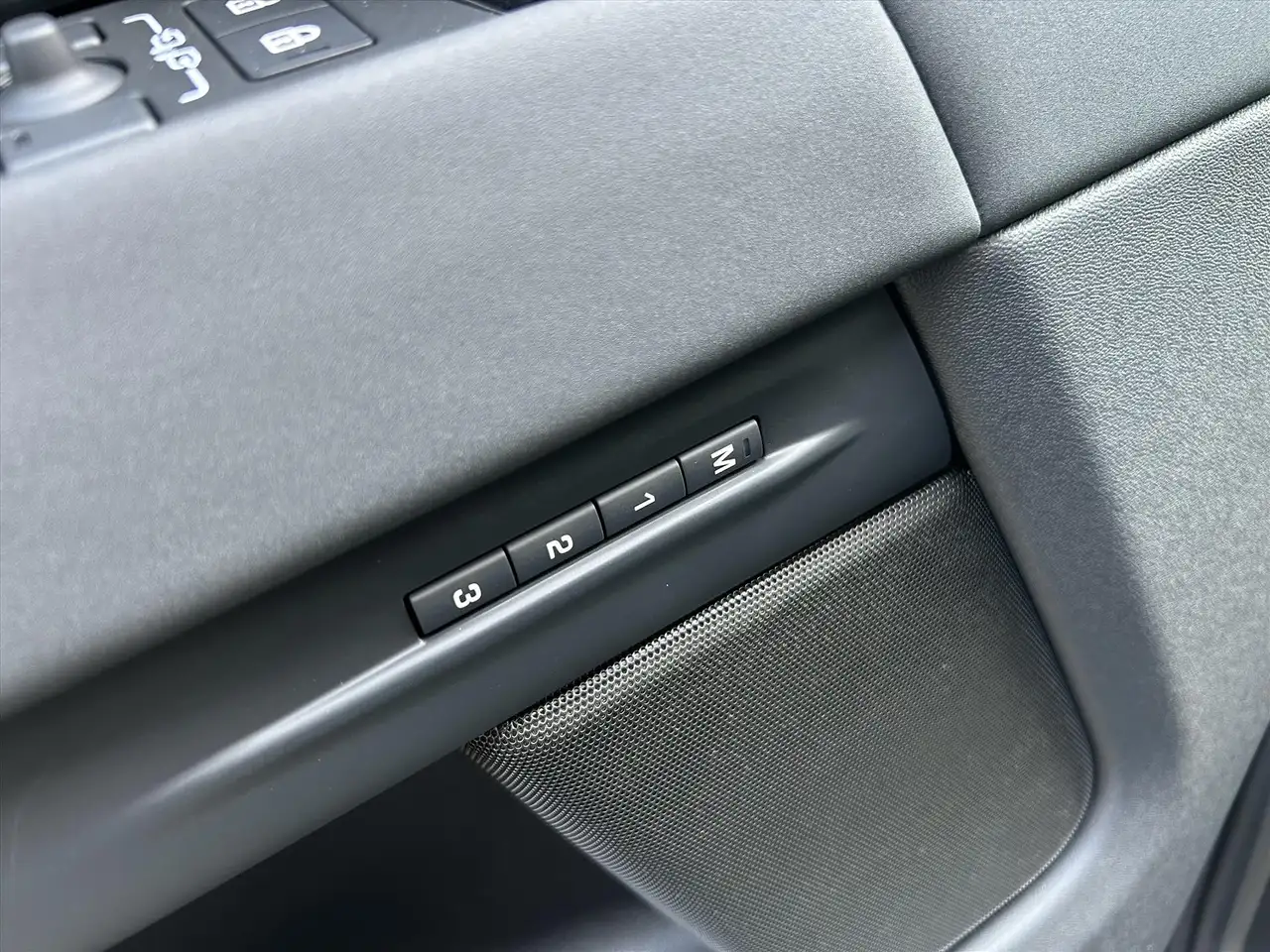 Land Rover Range Rover Evoque 2026 — фото 11
