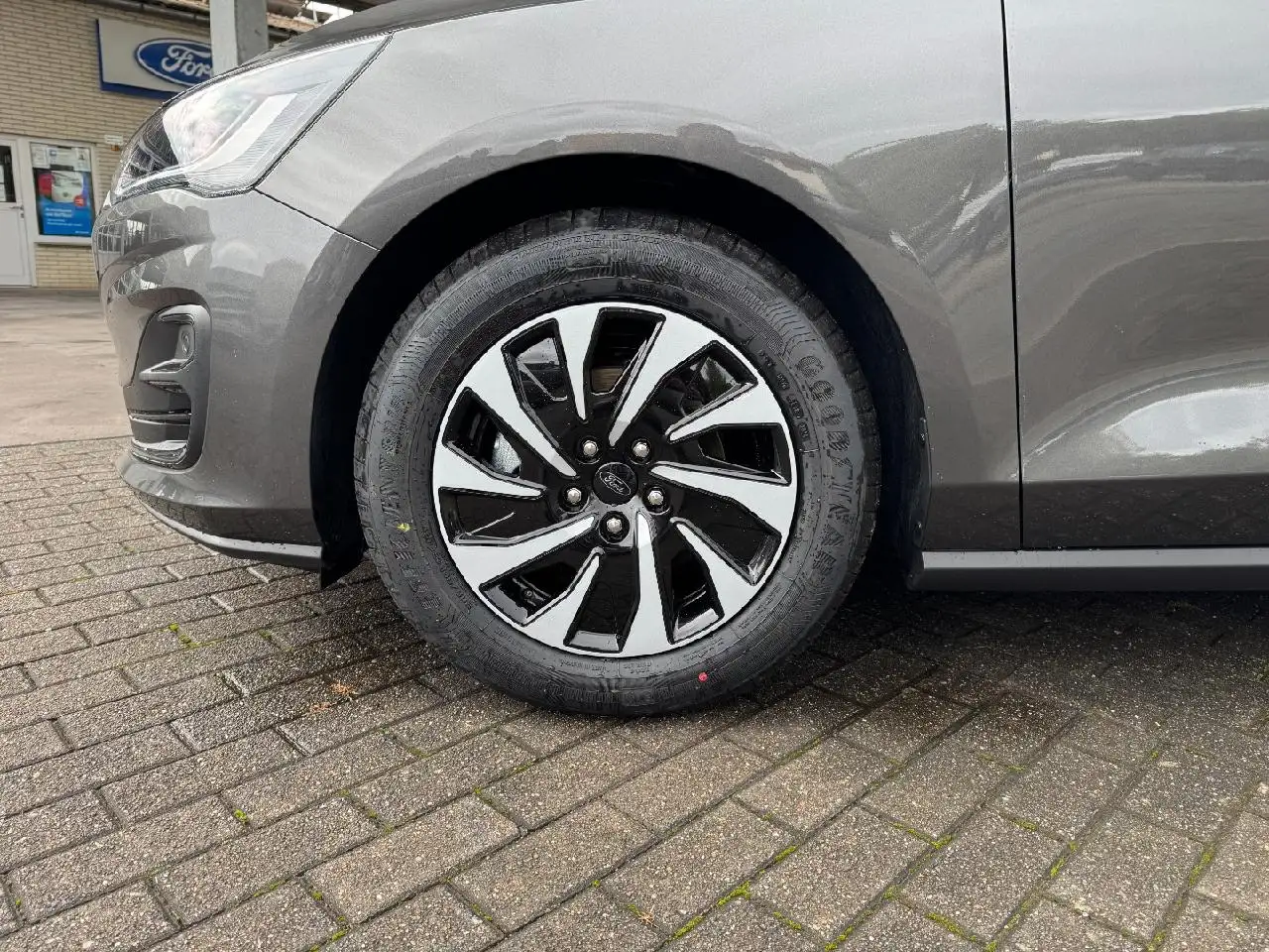 Ford Focus Titanium Edition Turnier 1.0 125PS 14