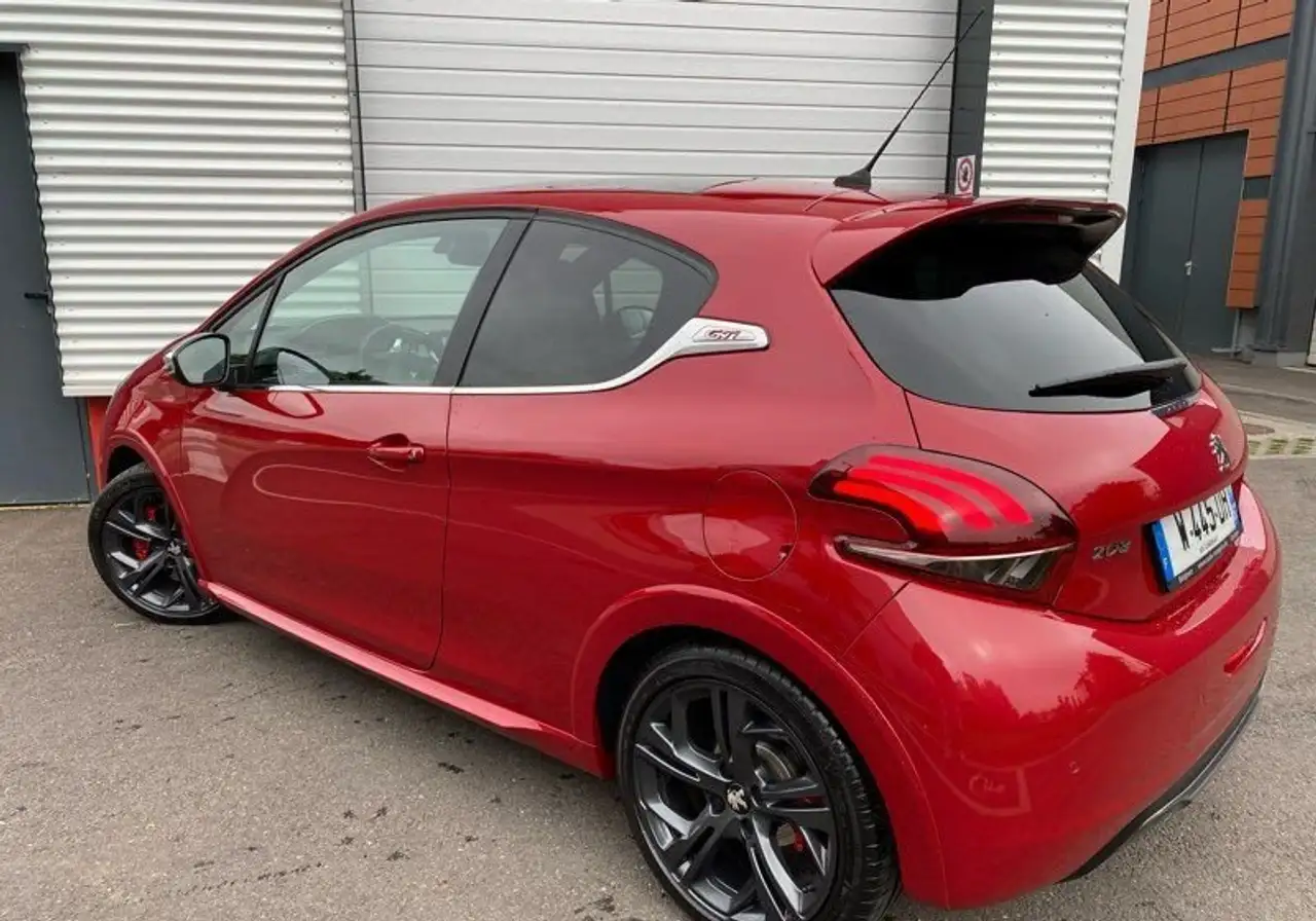 Peugeot 208 208 — photo 6