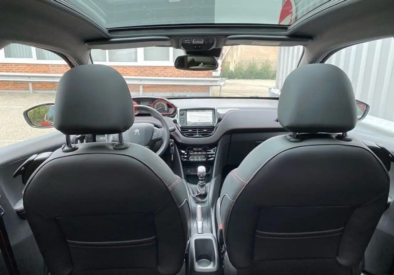 Peugeot 208 208 — photo 8