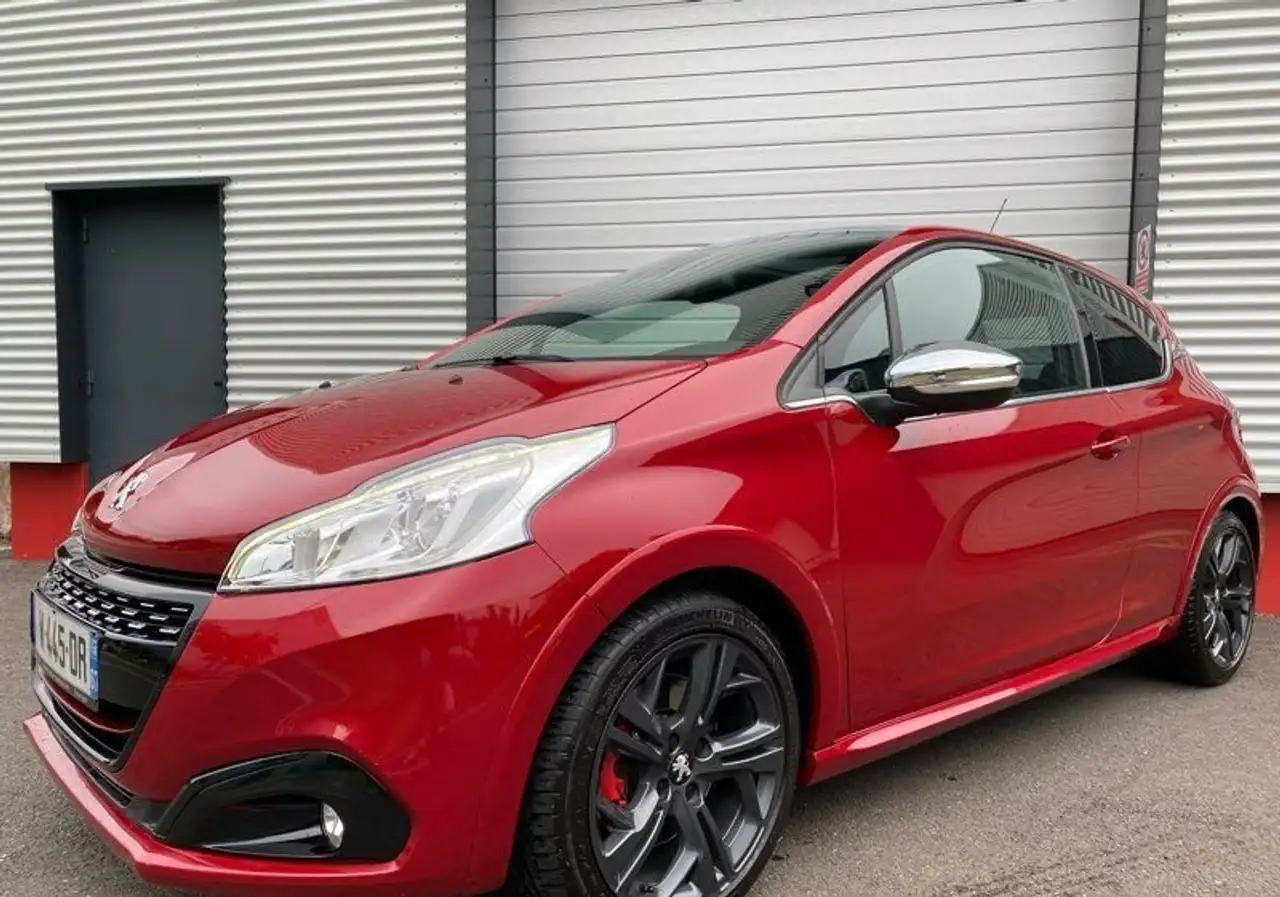 Peugeot 208 208