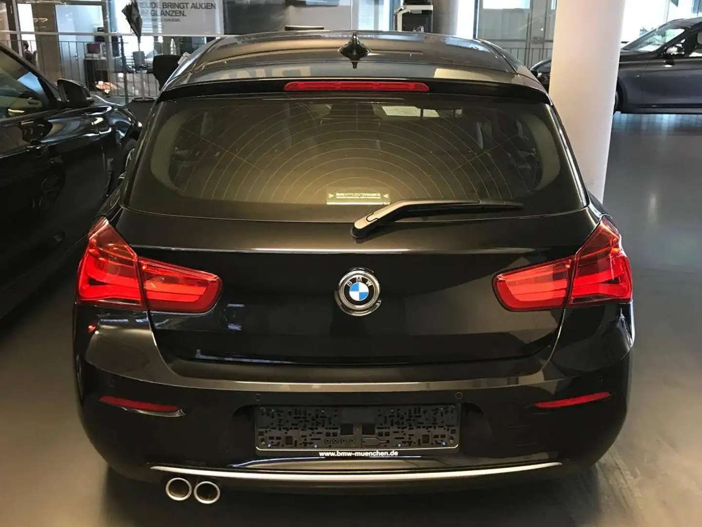 BMW 120 120d Urban Line Urban Line Schwarz - 2