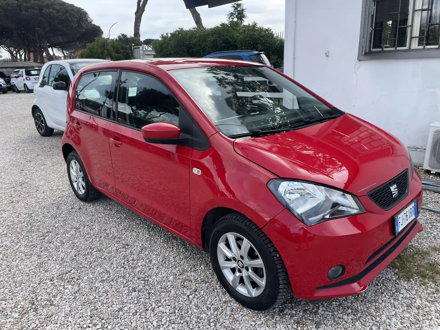 SEAT Mii Mii 5p 1.0 ecofuel Chic 68cv my17 Rojo - 1