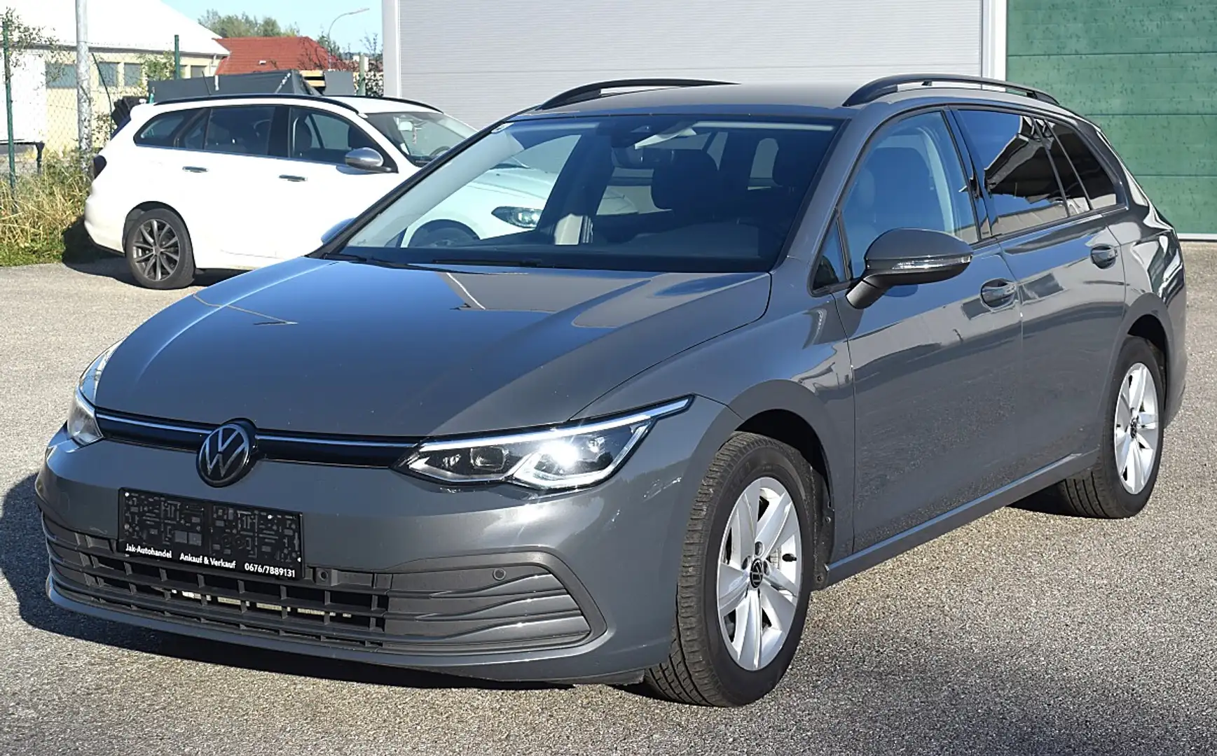 Volkswagen Golf VIII 2.0 TDI Life (EURO 6d) Grau - 1