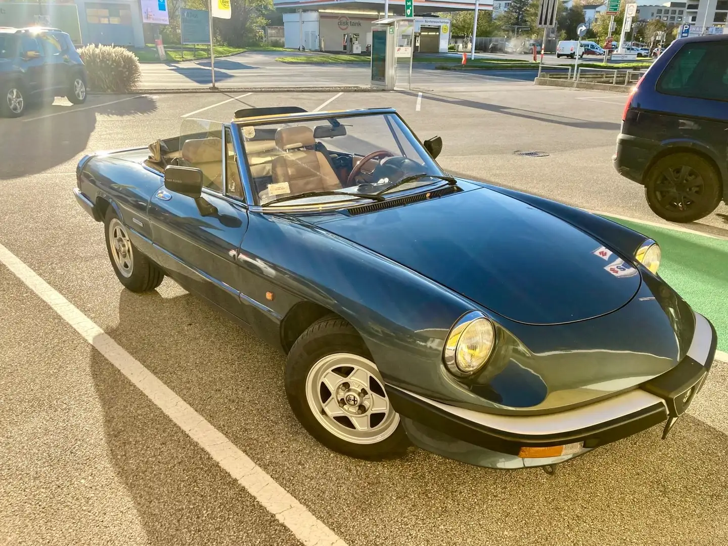 Alfa Romeo Spider Blau - 2