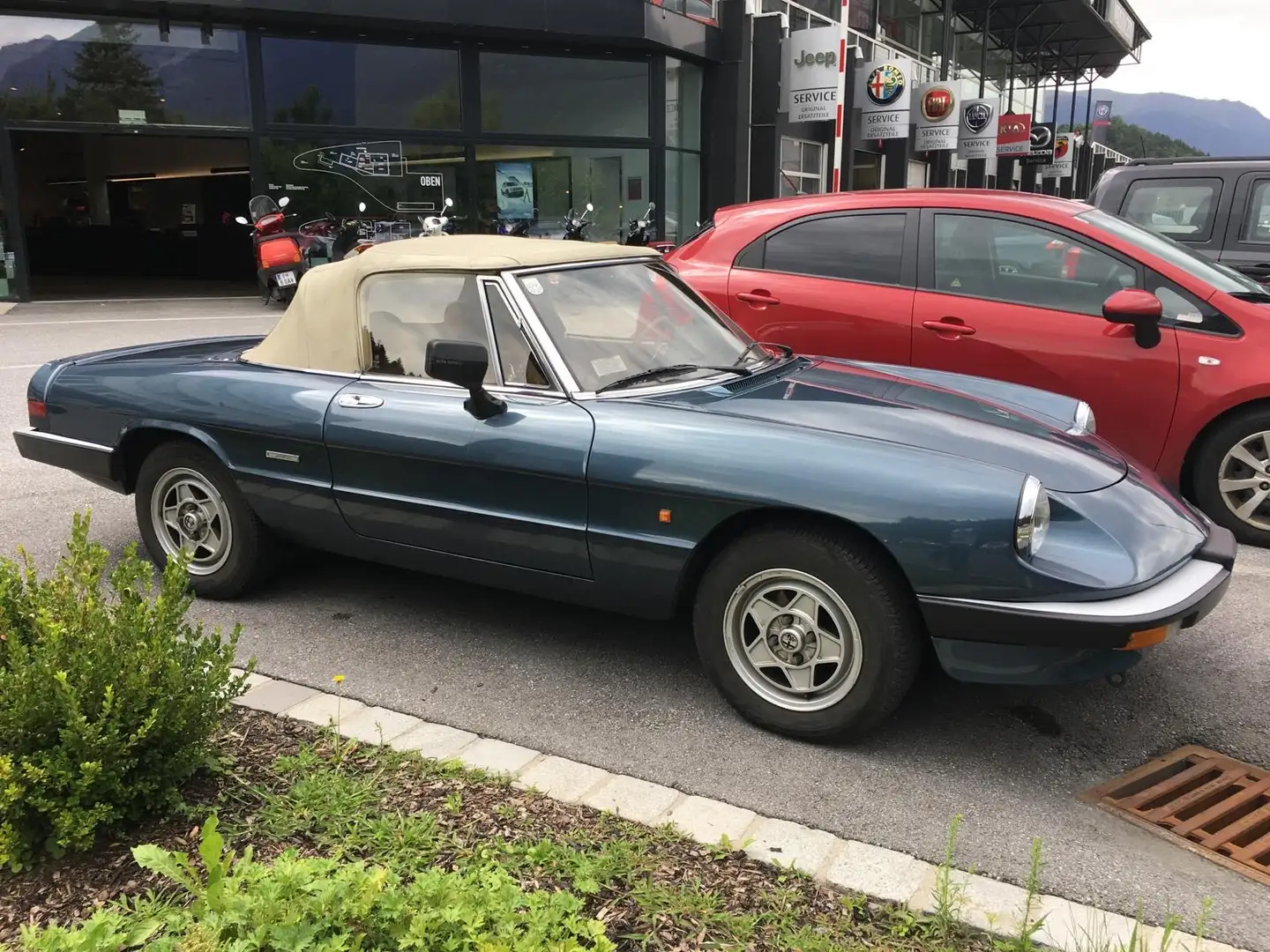 Alfa Romeo Spider Blau - 1
