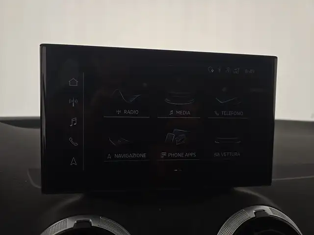 Audi Q2 view 14