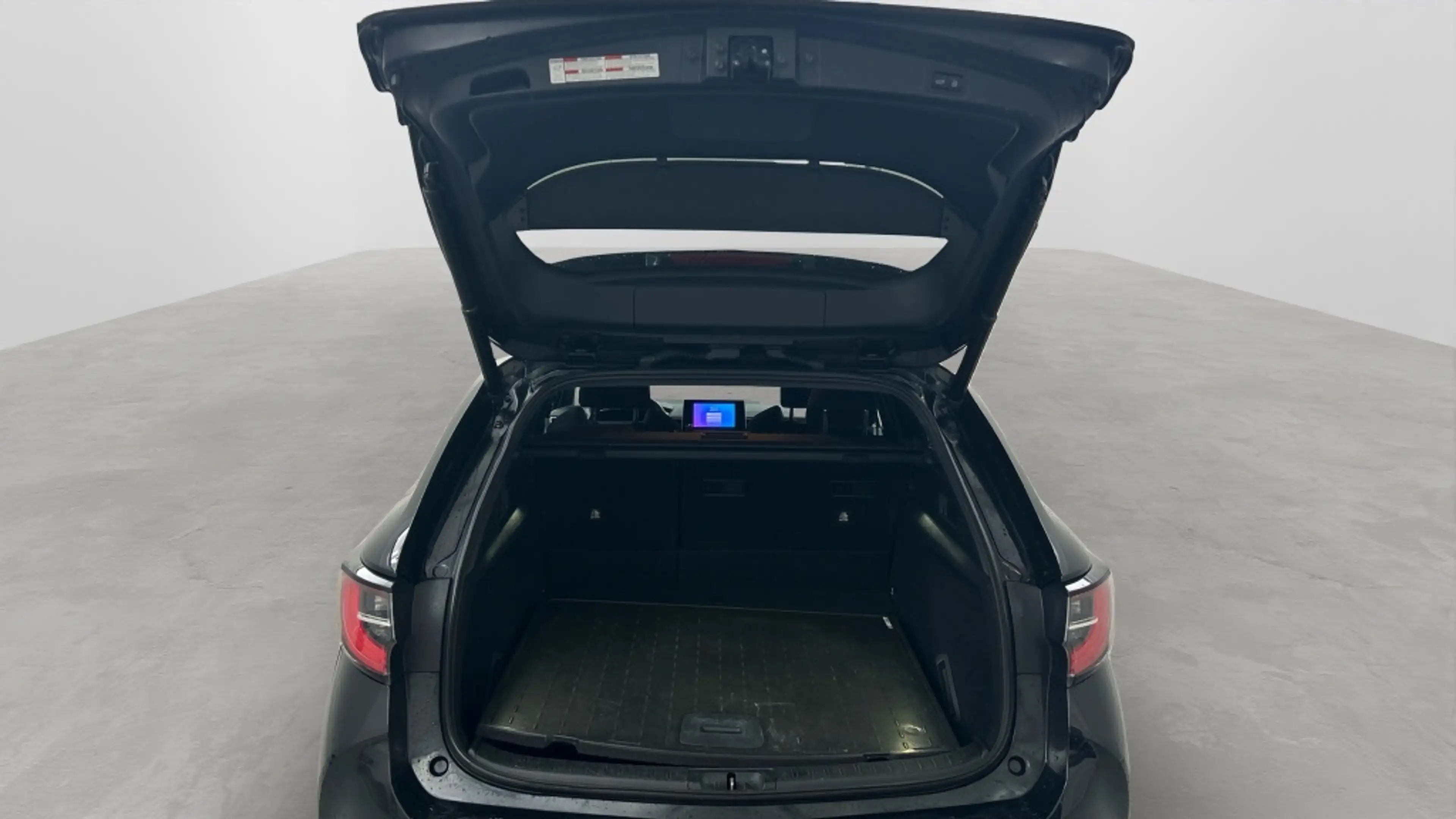 Toyota Corolla Touring Sports Hud Electris 1.8 Hybrid Dynamic — photo 11