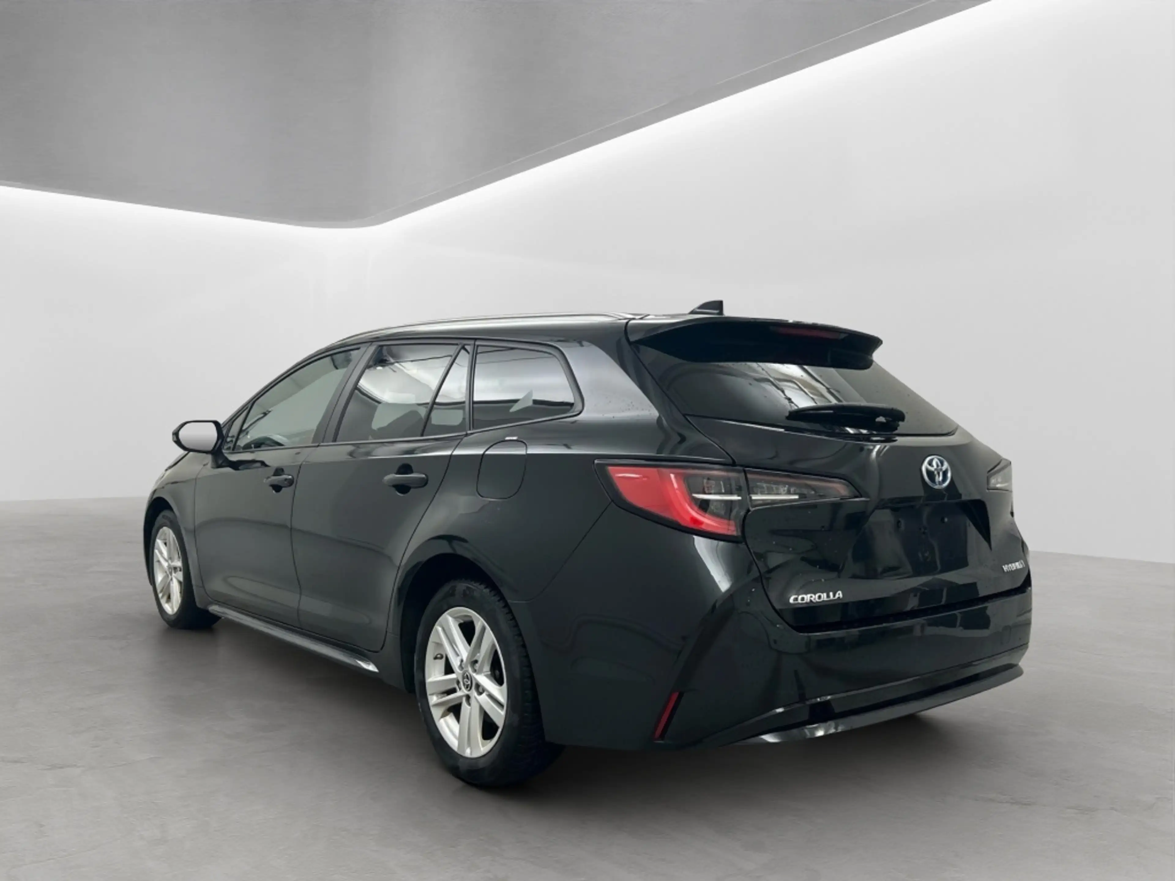 Toyota Corolla Touring Sports Hud Electris 1.8 Hybrid Dynamic — photo 2