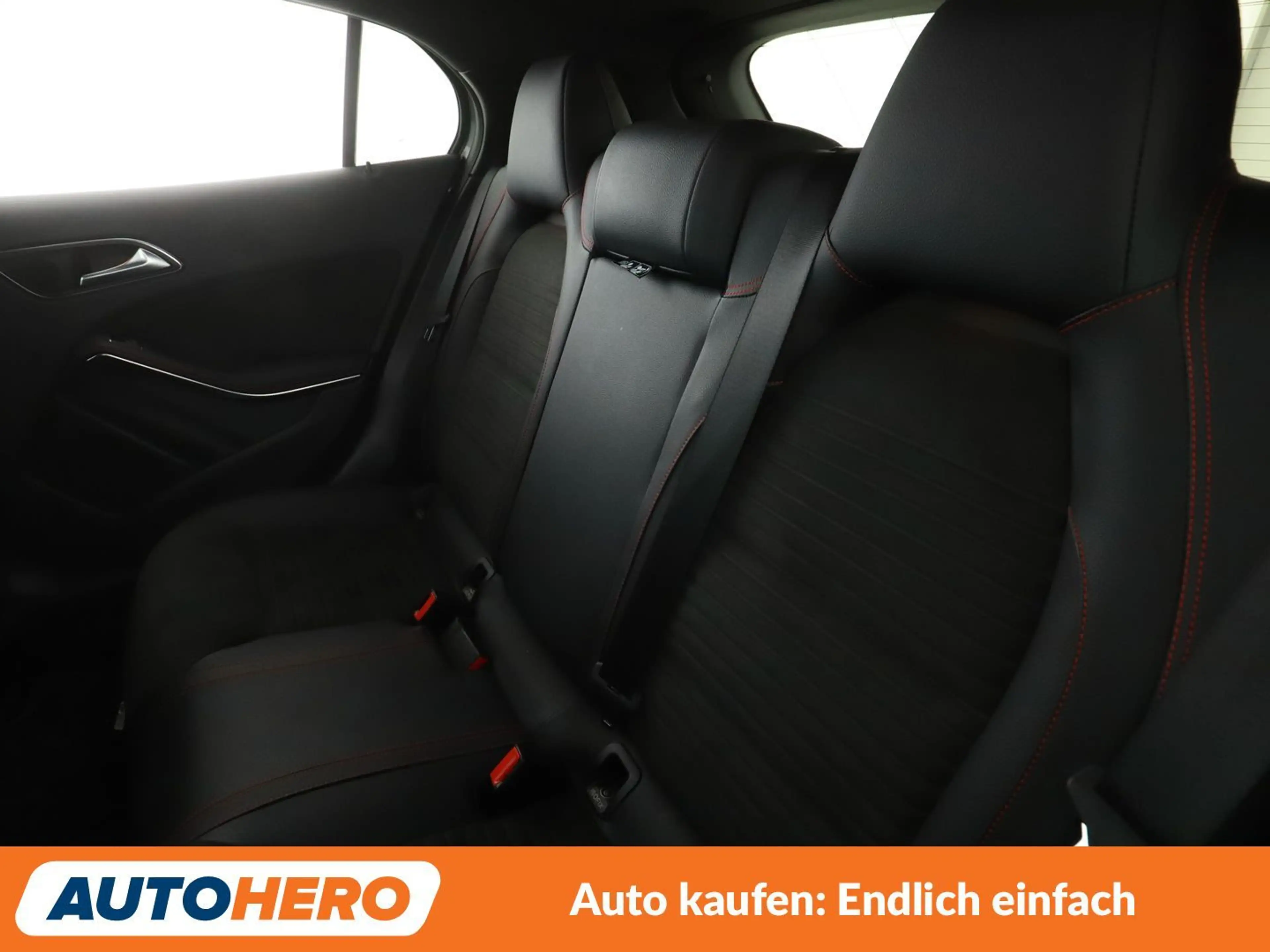 Mercedes-Benz GLA 200 GLA 200 AMG Line Aut.*NAVI*LED*PDC*SHZ* — photo 14